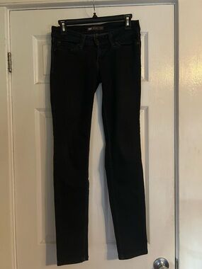 Women’s Levi’s Dark Denim Slim Straight Jeans